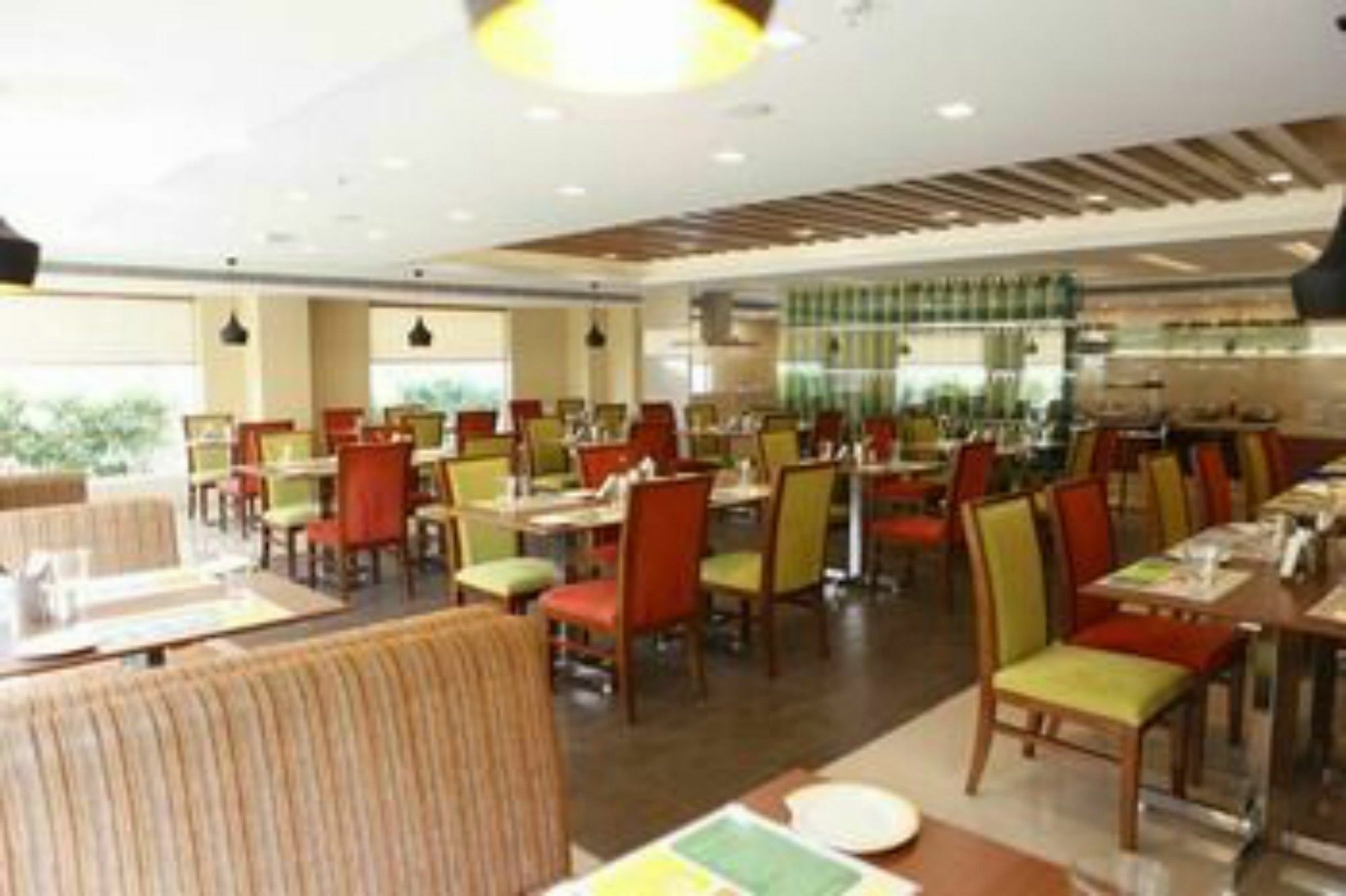 Lemon Tree Hotel Shimona Chennai Exterior photo